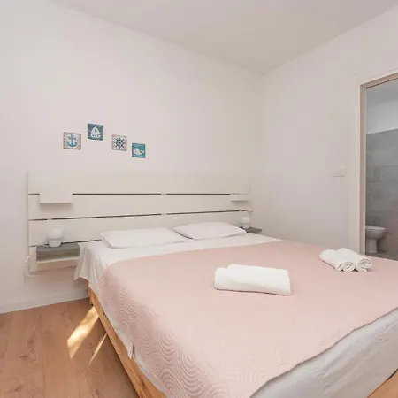 In With Wifi Appartement Sveti Filip i Jakov